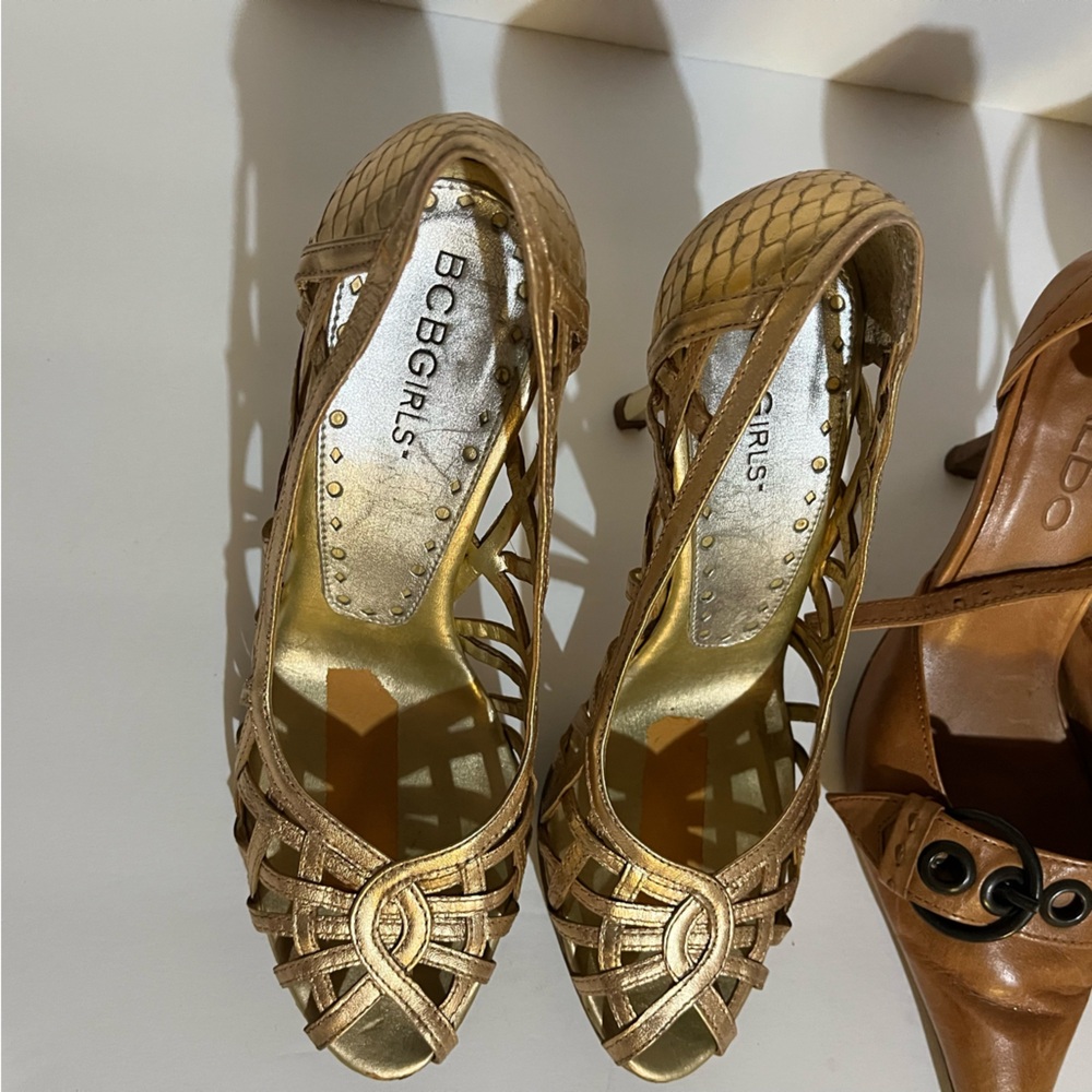 BCBG girls gold cut out heels leather size 6 US
